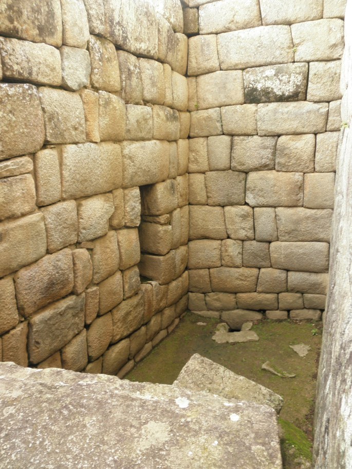 Bathroom (with drain) in king's palace.