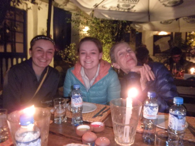 Dinner at Pachapapa (I'm in the middle)